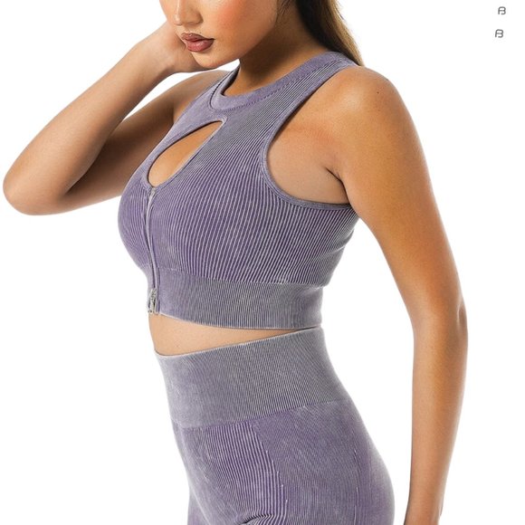 BodyFlexx Tops - BodyFlexx Purple Shockproof Bottom Zippered Leggings